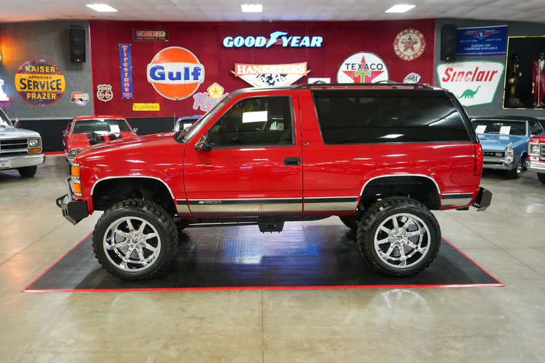 Chevrolet-Other-1995-Red-Gray-20