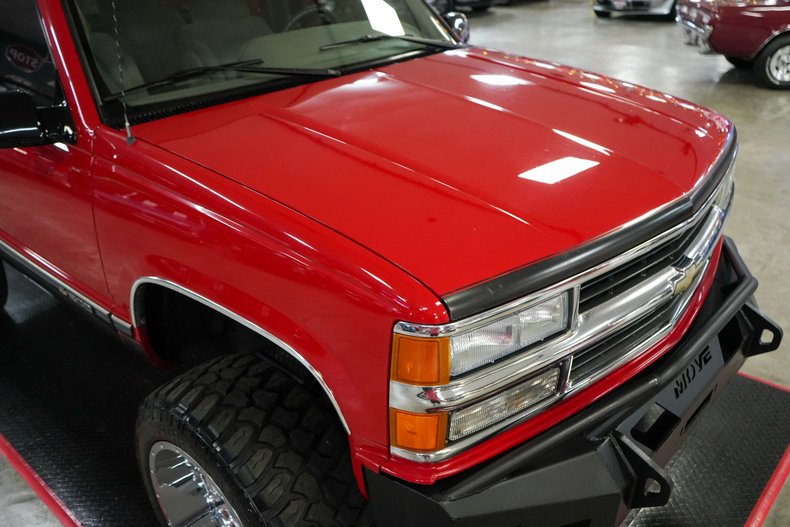 Chevrolet-Other-1995-Red-Gray-27