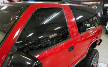 Chevrolet-Other-1995-Red-Gray-31