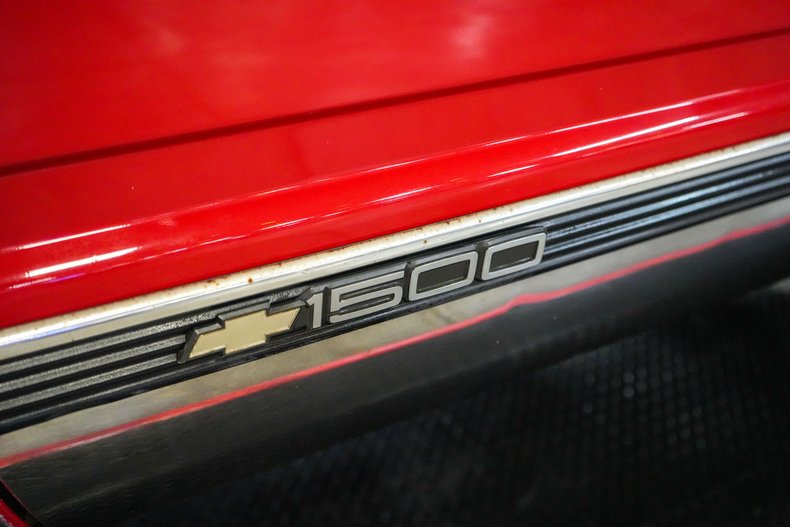 Chevrolet-Other-1995-Red-Gray-40