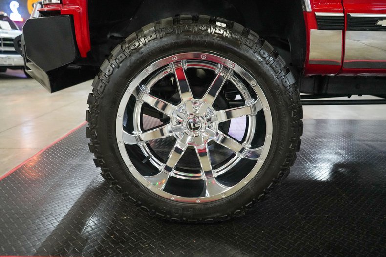 Chevrolet-Other-1995-Red-Gray-42