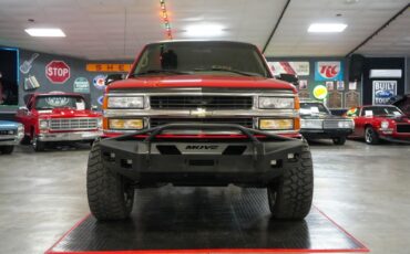Chevrolet-Other-1995-Red-Gray-45