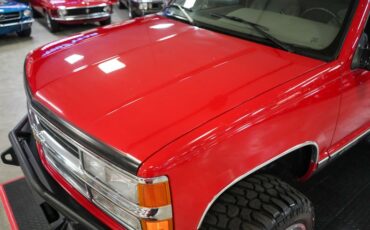 Chevrolet-Other-1995-Red-Gray-48