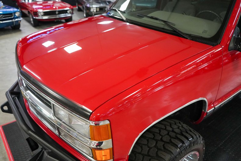 Chevrolet-Other-1995-Red-Gray-48