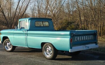 Chevrolet-Other-Pickups-1961-Standard-Cab-Pickup-1