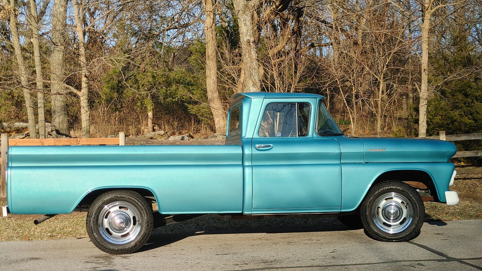Chevrolet-Other-Pickups-1961-Standard-Cab-Pickup-3