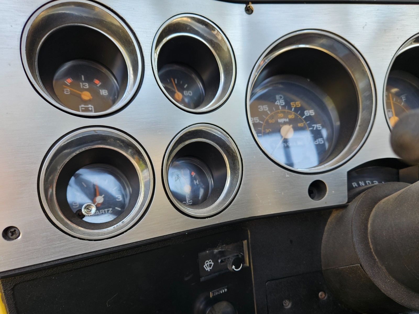 Chevrolet-Other-Pickups-1982-10