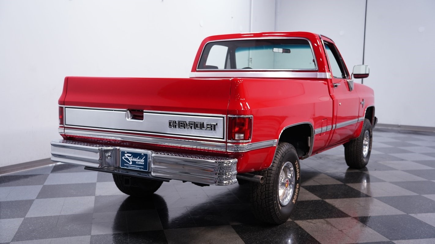 Chevrolet-Other-Pickups-1984-Pickup-Truck-10