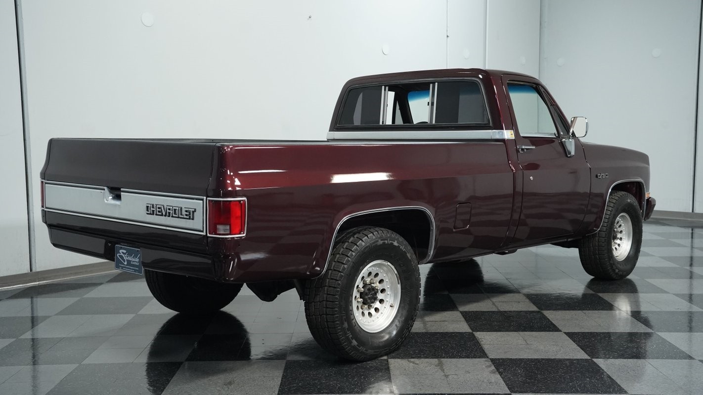 Chevrolet-Other-Pickups-1984-Pickup-Truck-10