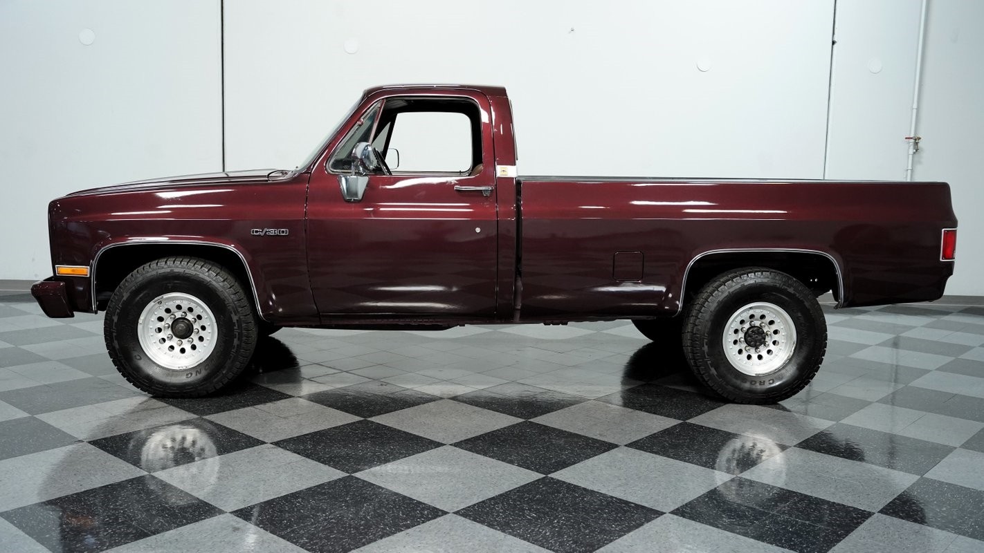 Chevrolet-Other-Pickups-1984-Pickup-Truck-2