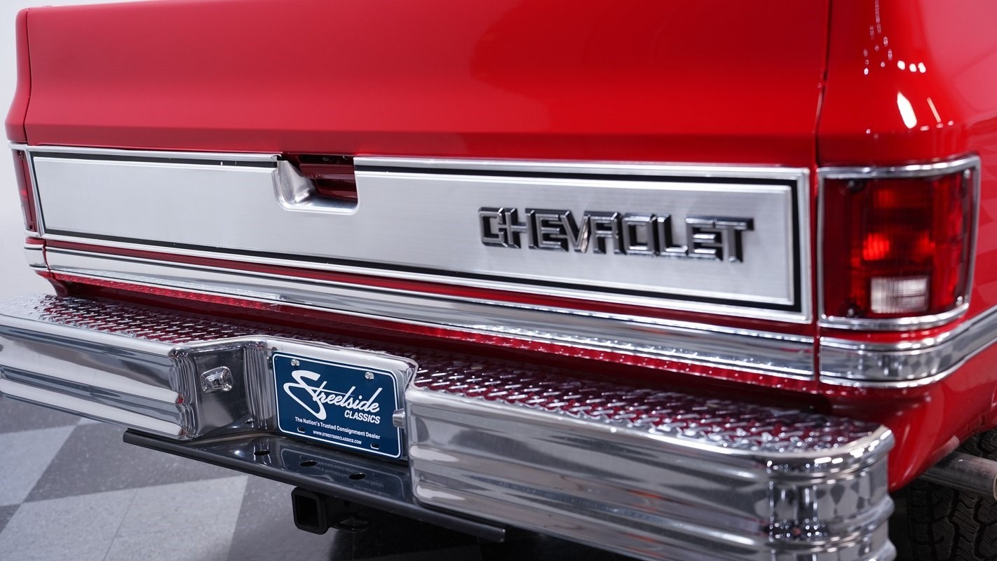 Chevrolet-Other-Pickups-1984-Pickup-Truck-21