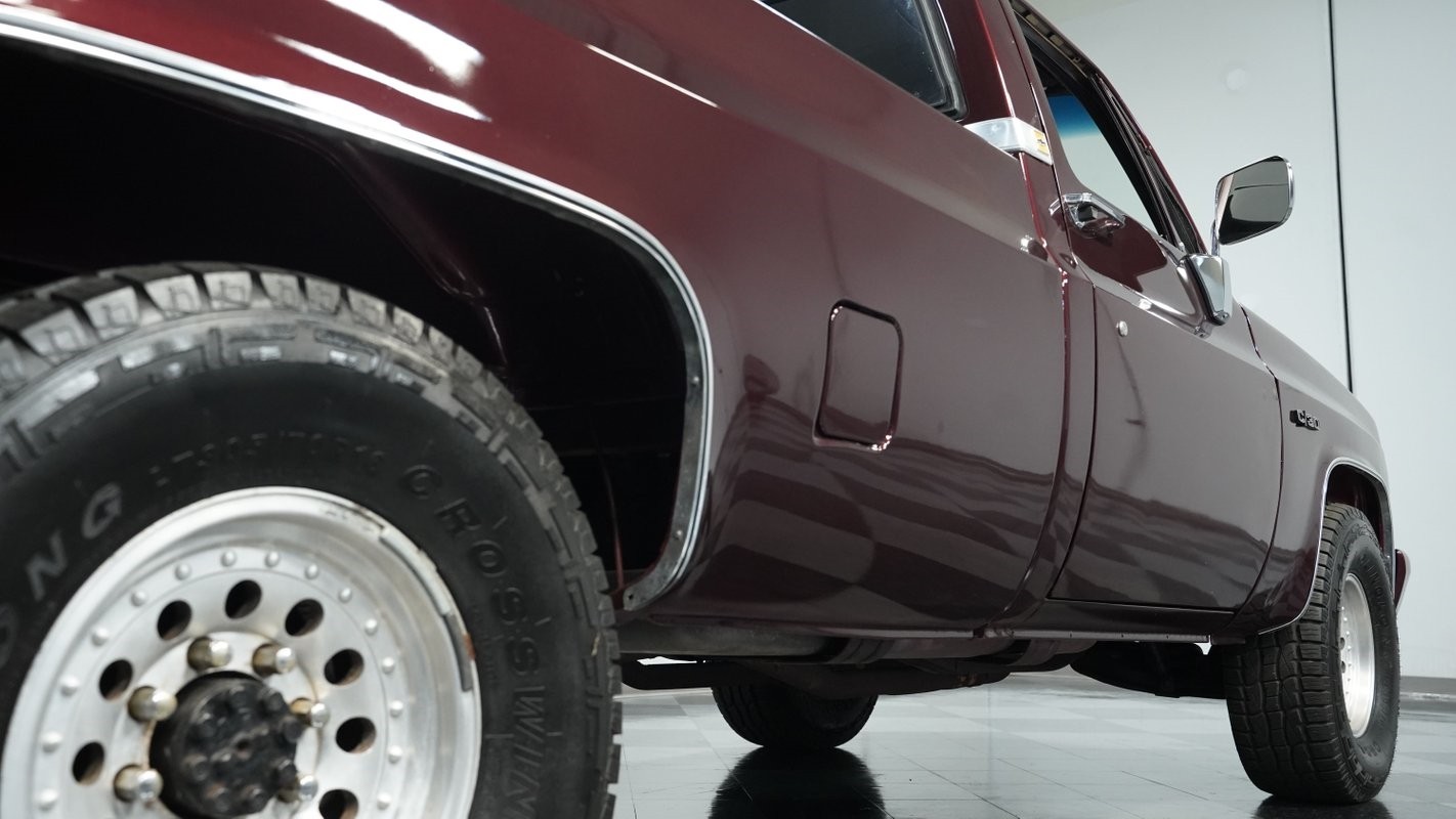 Chevrolet-Other-Pickups-1984-Pickup-Truck-21