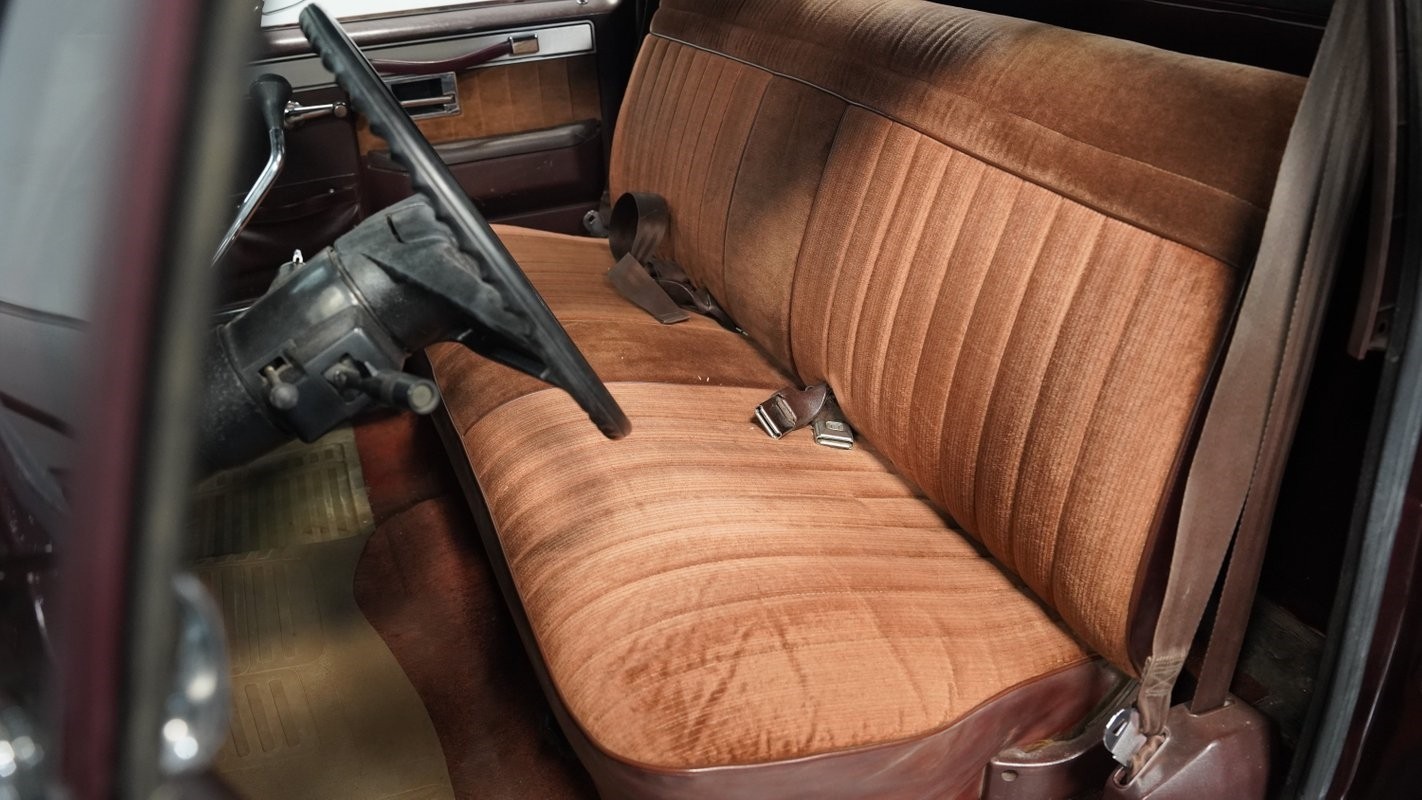 Chevrolet-Other-Pickups-1984-Pickup-Truck-34