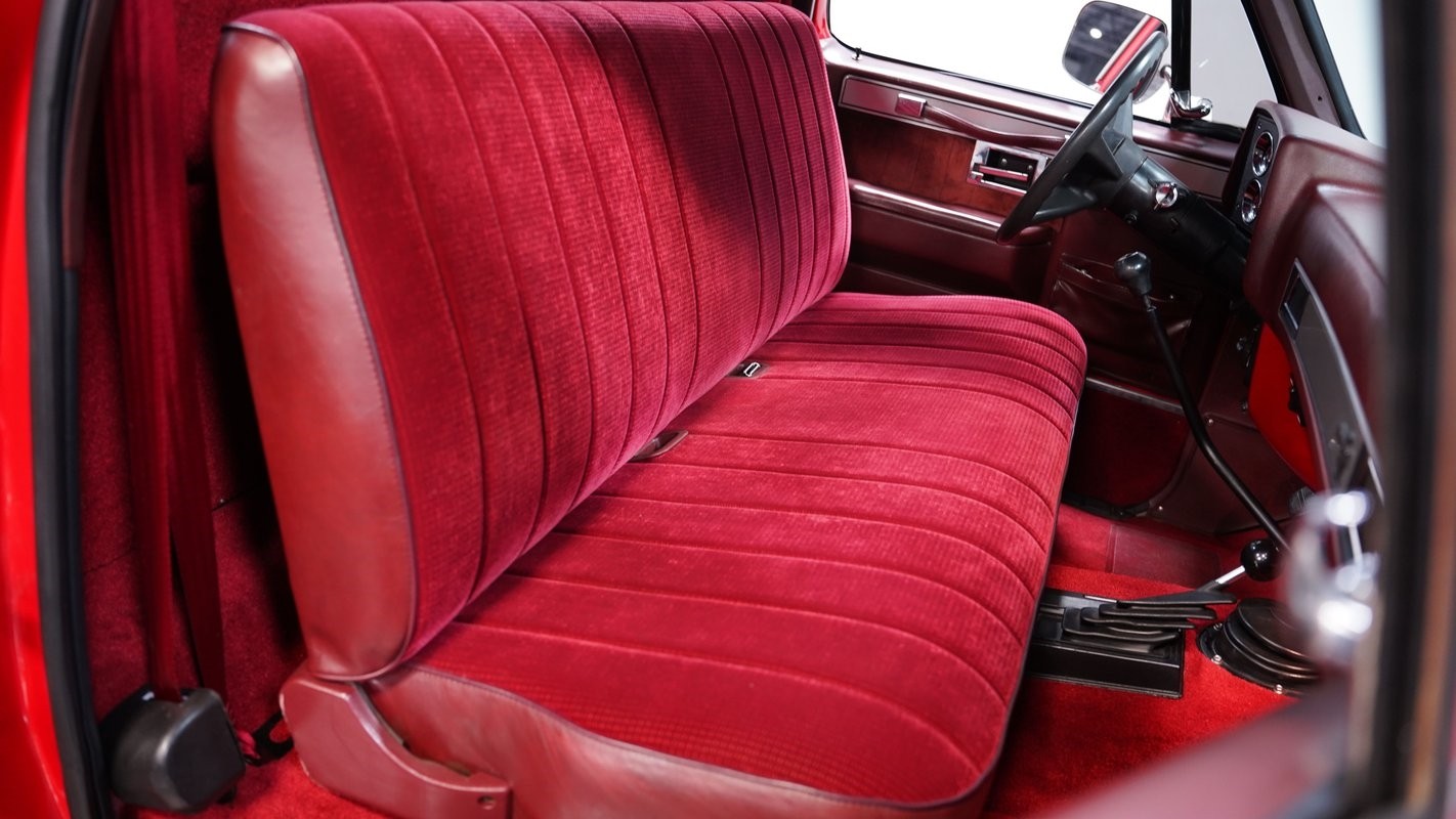 Chevrolet-Other-Pickups-1984-Pickup-Truck-35