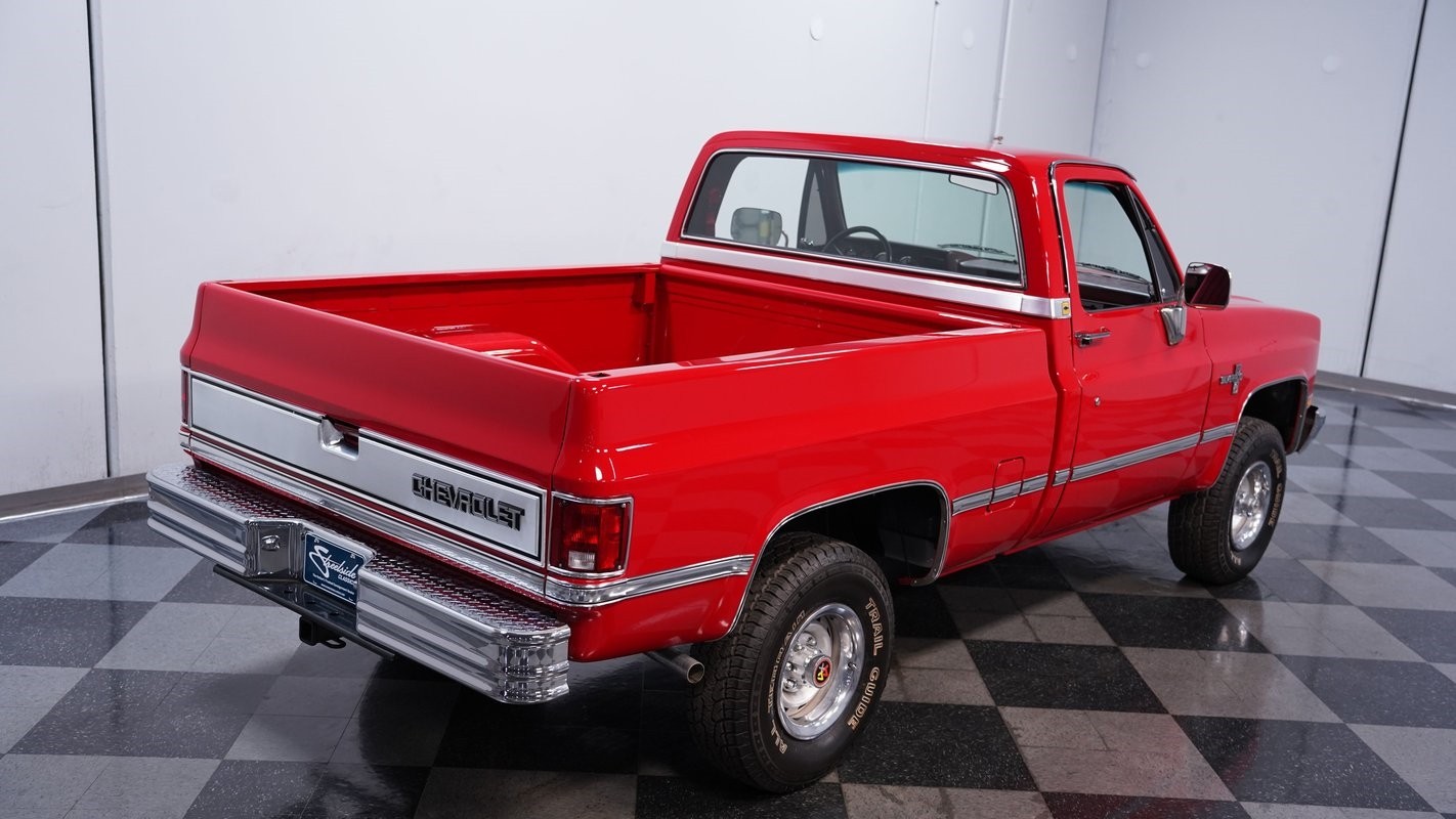 Chevrolet-Other-Pickups-1984-Pickup-Truck-39