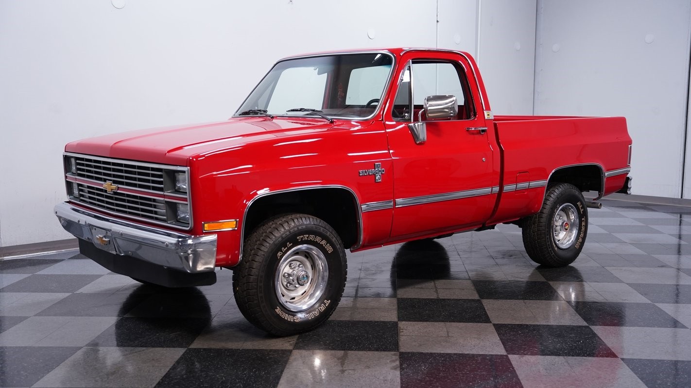 Chevrolet-Other-Pickups-1984-Pickup-Truck-6