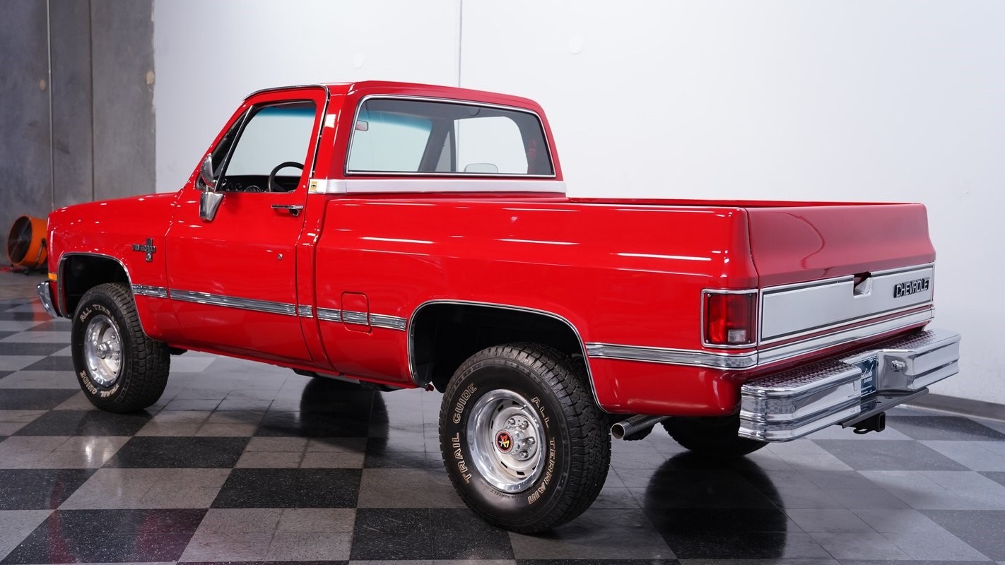 Chevrolet-Other-Pickups-1984-Pickup-Truck-7