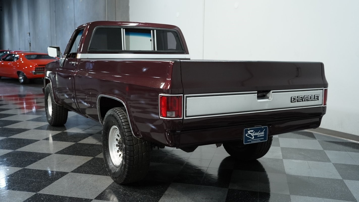 Chevrolet-Other-Pickups-1984-Pickup-Truck-7