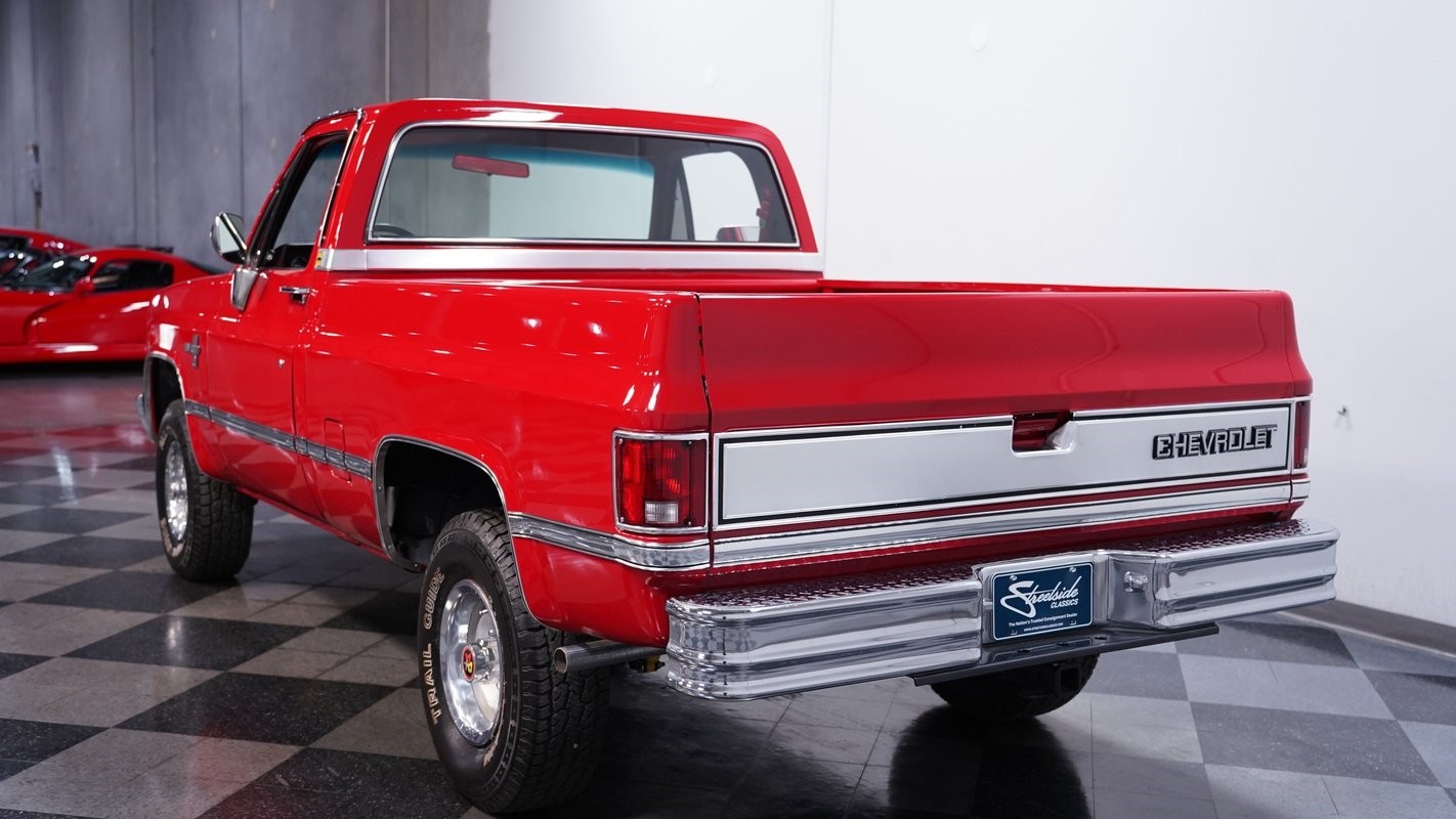 Chevrolet-Other-Pickups-1984-Pickup-Truck-8