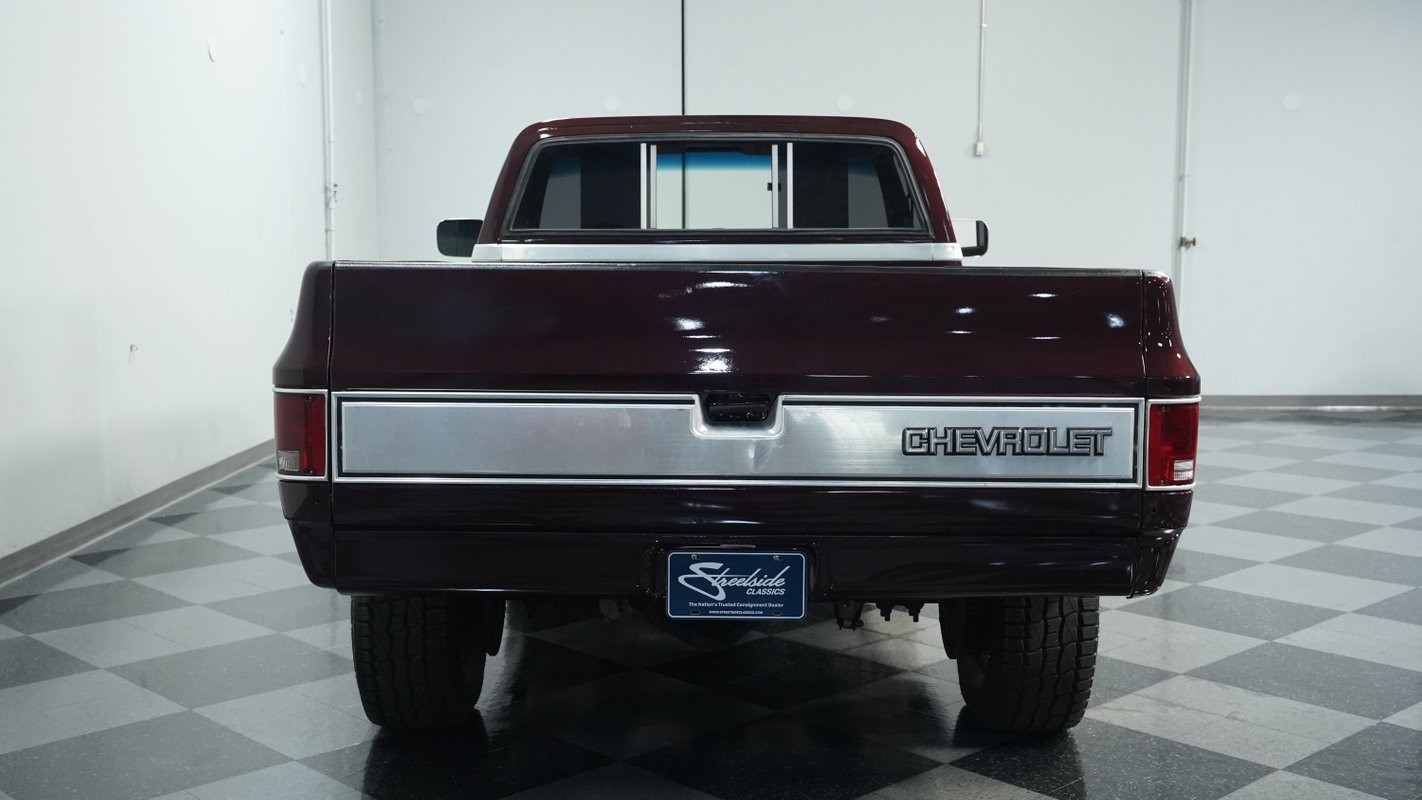 Chevrolet-Other-Pickups-1984-Pickup-Truck-8