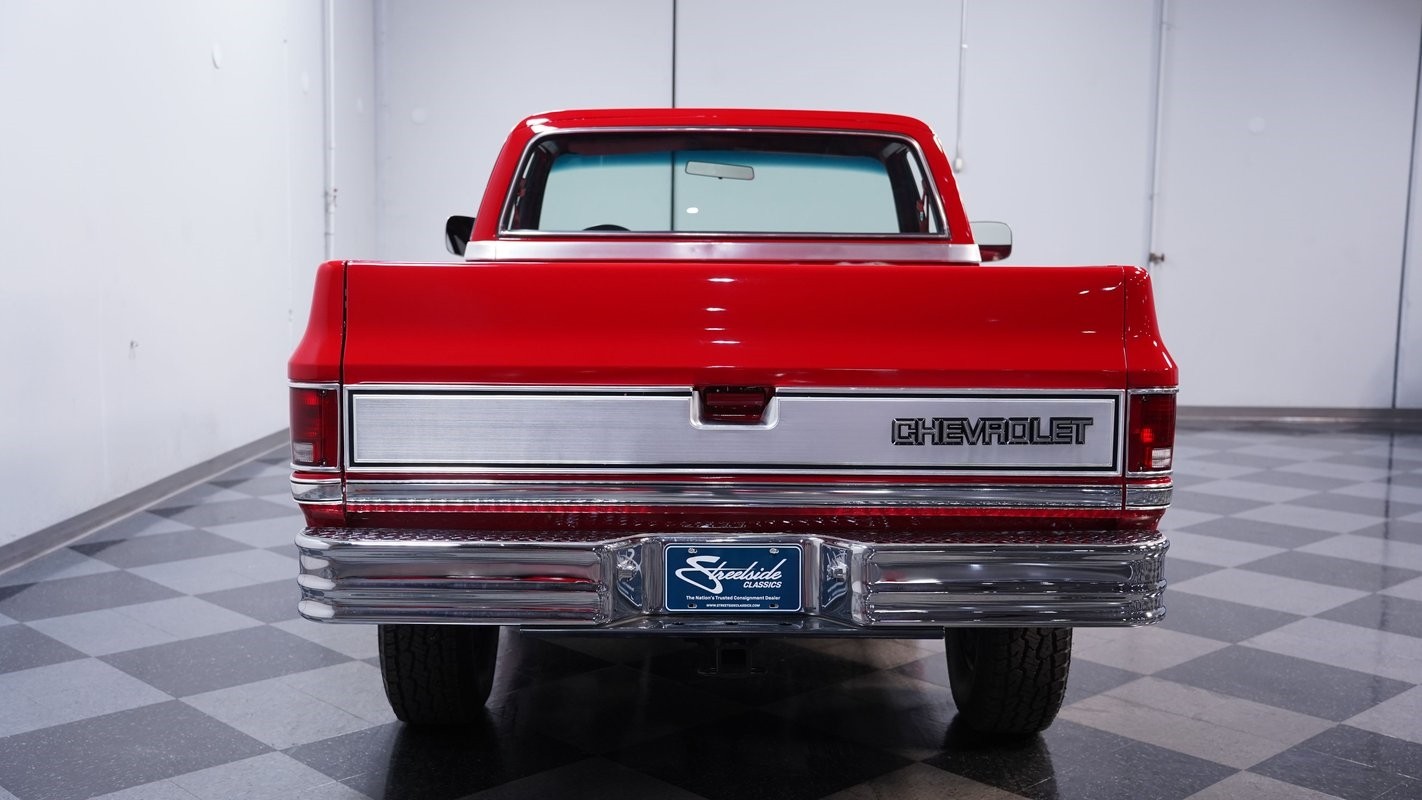 Chevrolet-Other-Pickups-1984-Pickup-Truck-9