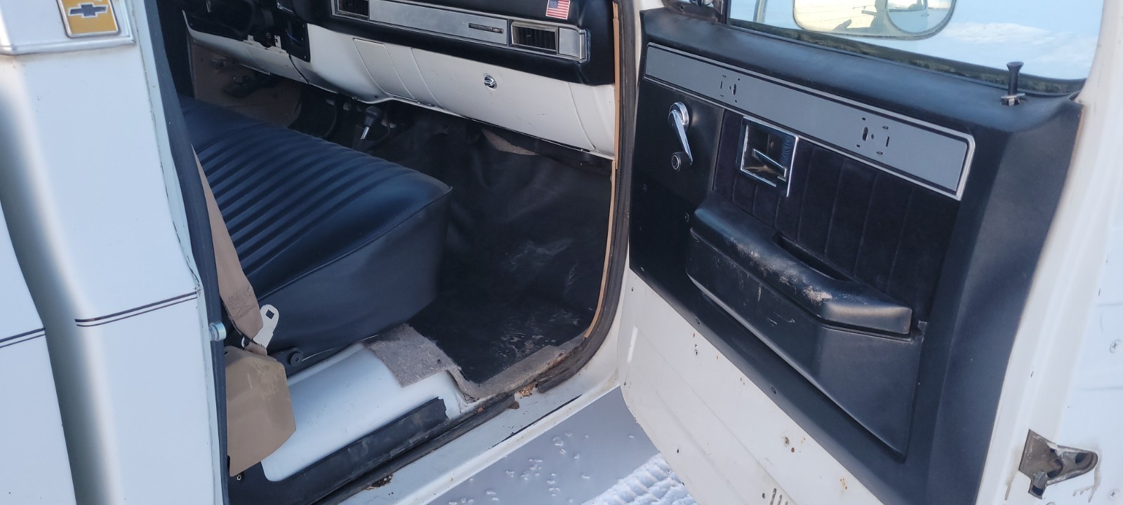 Chevrolet-Other-Pickups-1985-Standard-Cab-Pickup-6