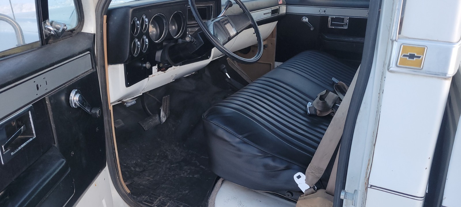 Chevrolet-Other-Pickups-1985-Standard-Cab-Pickup-7