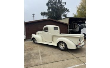 Chevrolet-Pickup-1946-White-Black-3