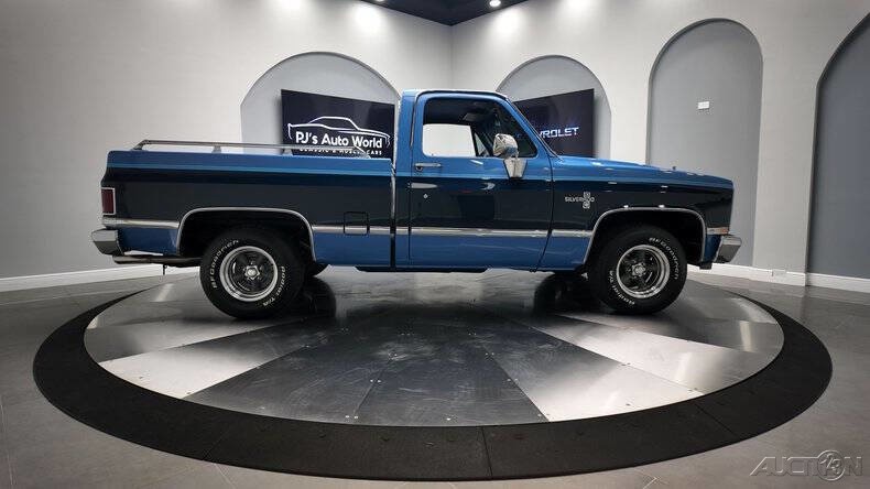 Chevrolet-RV-10-Series-1987-Other-4