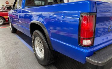 Chevrolet-S-10-1983-Standard-Cab-Pickup-17