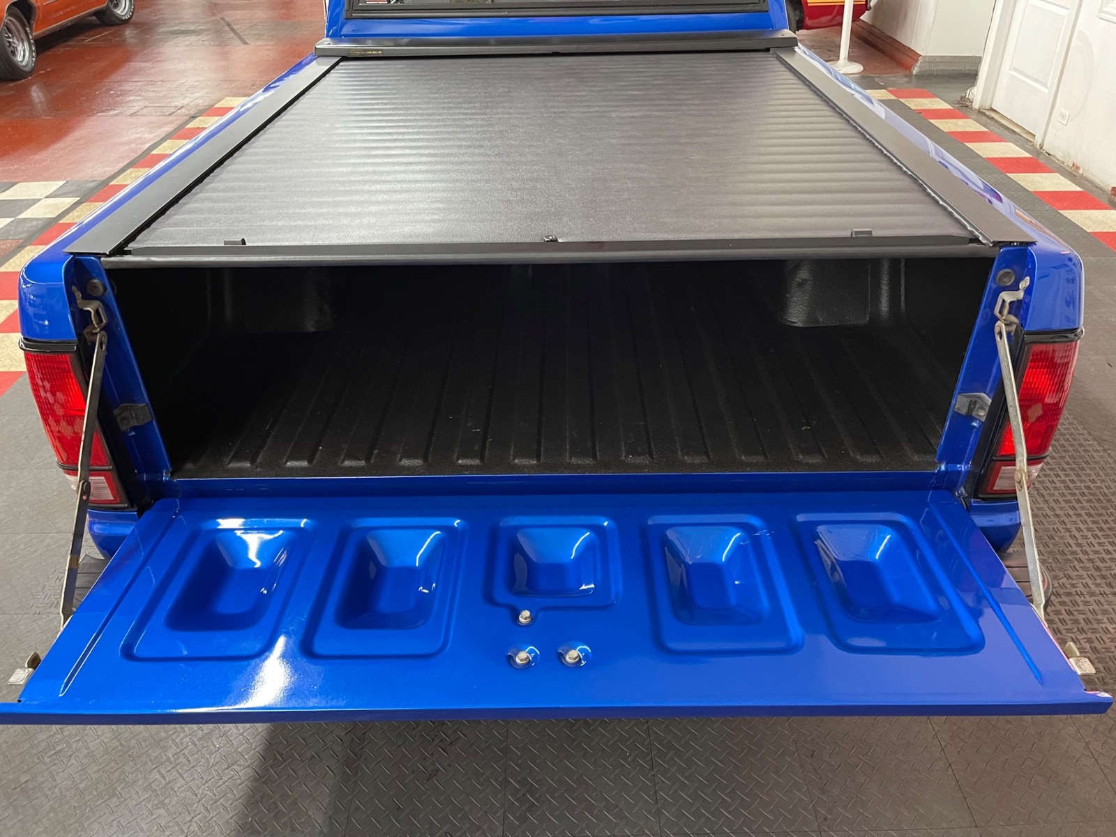 Chevrolet-S-10-1983-Standard-Cab-Pickup-24