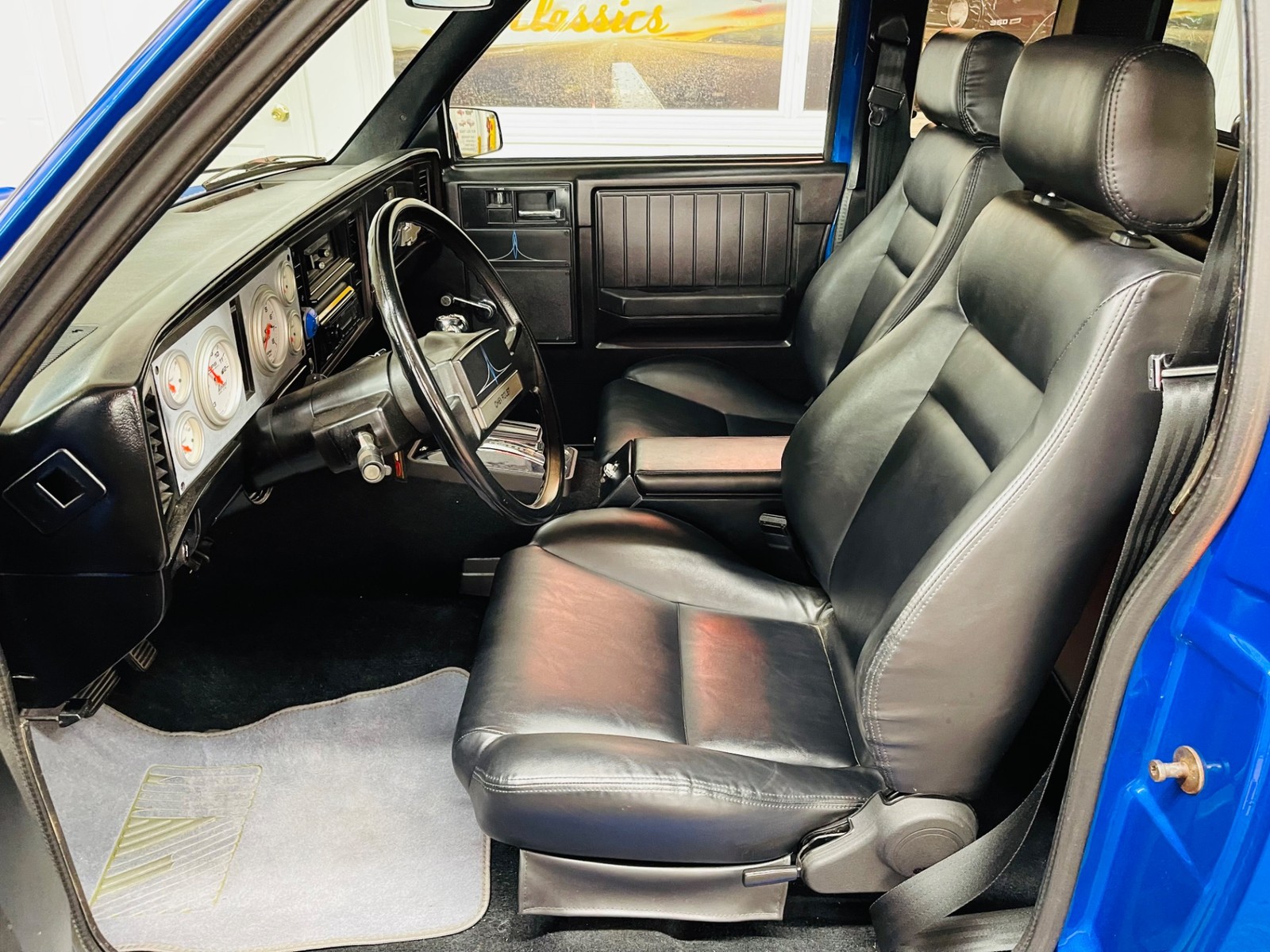 Chevrolet-S-10-1983-Standard-Cab-Pickup-27