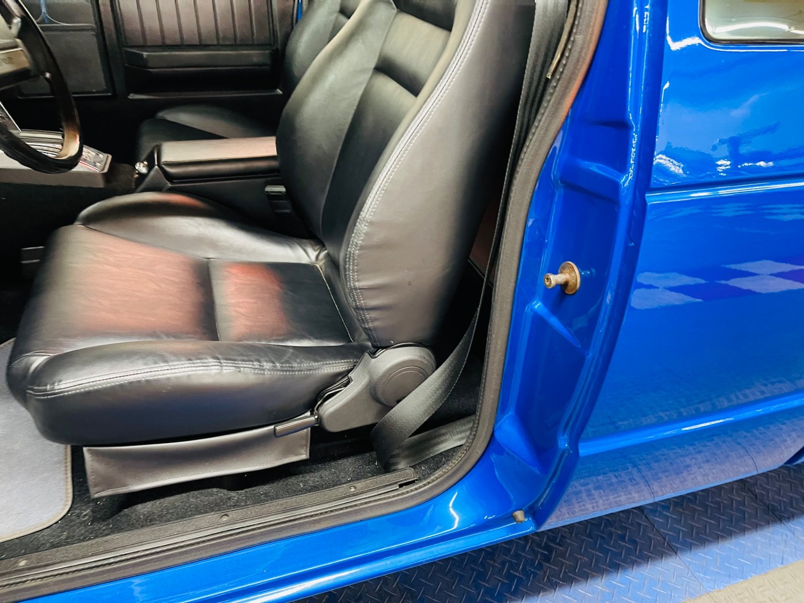 Chevrolet-S-10-1983-Standard-Cab-Pickup-28