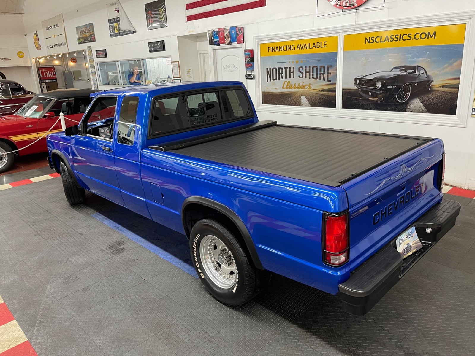 Chevrolet-S-10-1983-Standard-Cab-Pickup-3