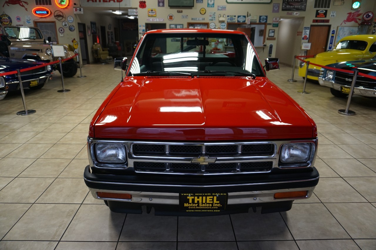 Chevrolet-S-10-1991-Standard-Cab-Pickup-11