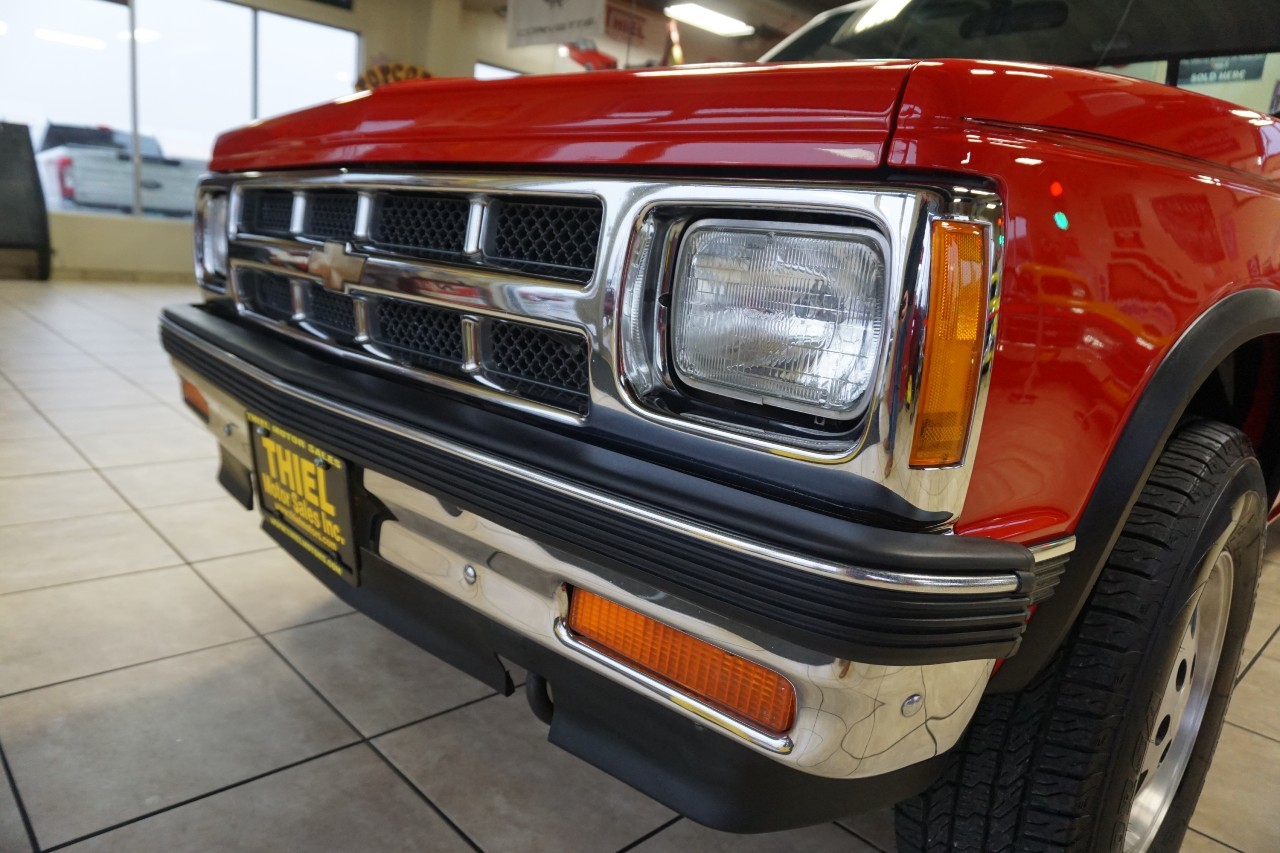 Chevrolet-S-10-1991-Standard-Cab-Pickup-17