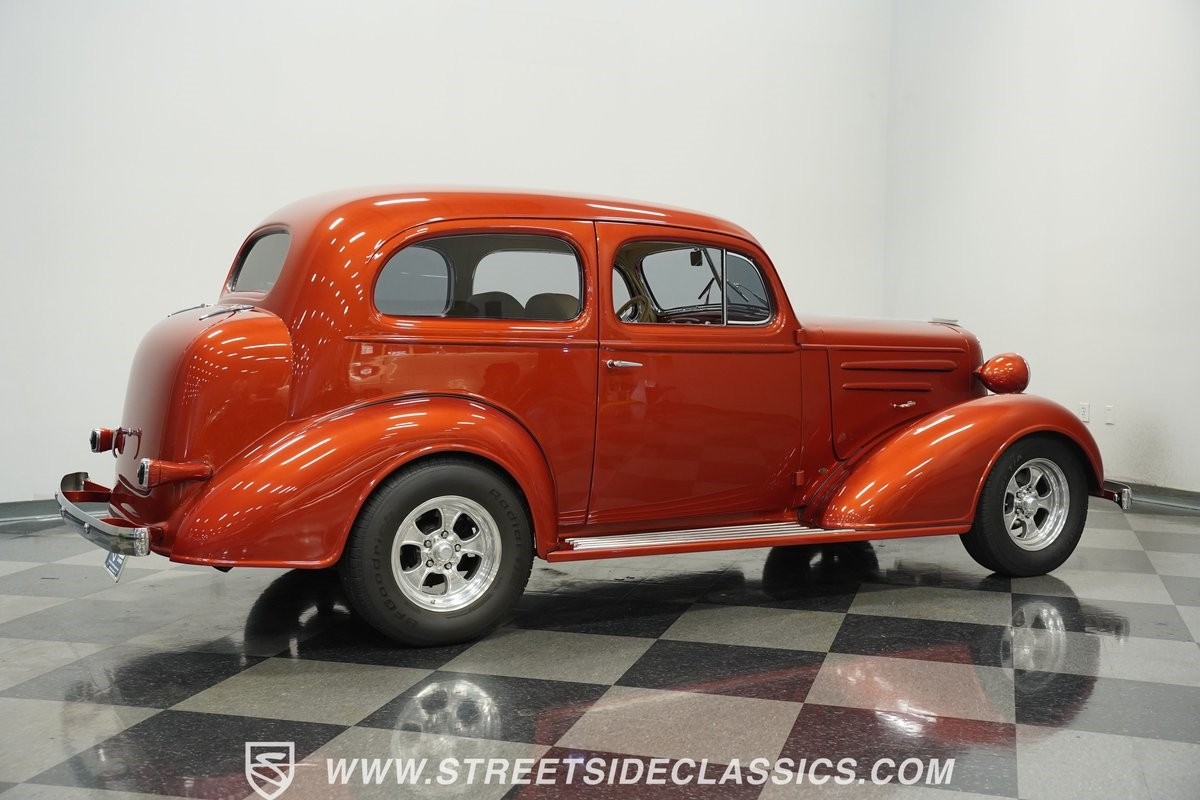 Chevrolet-Sedan-1936-Sedan-13