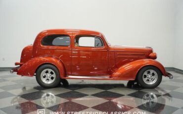 Chevrolet-Sedan-1936-Sedan-14