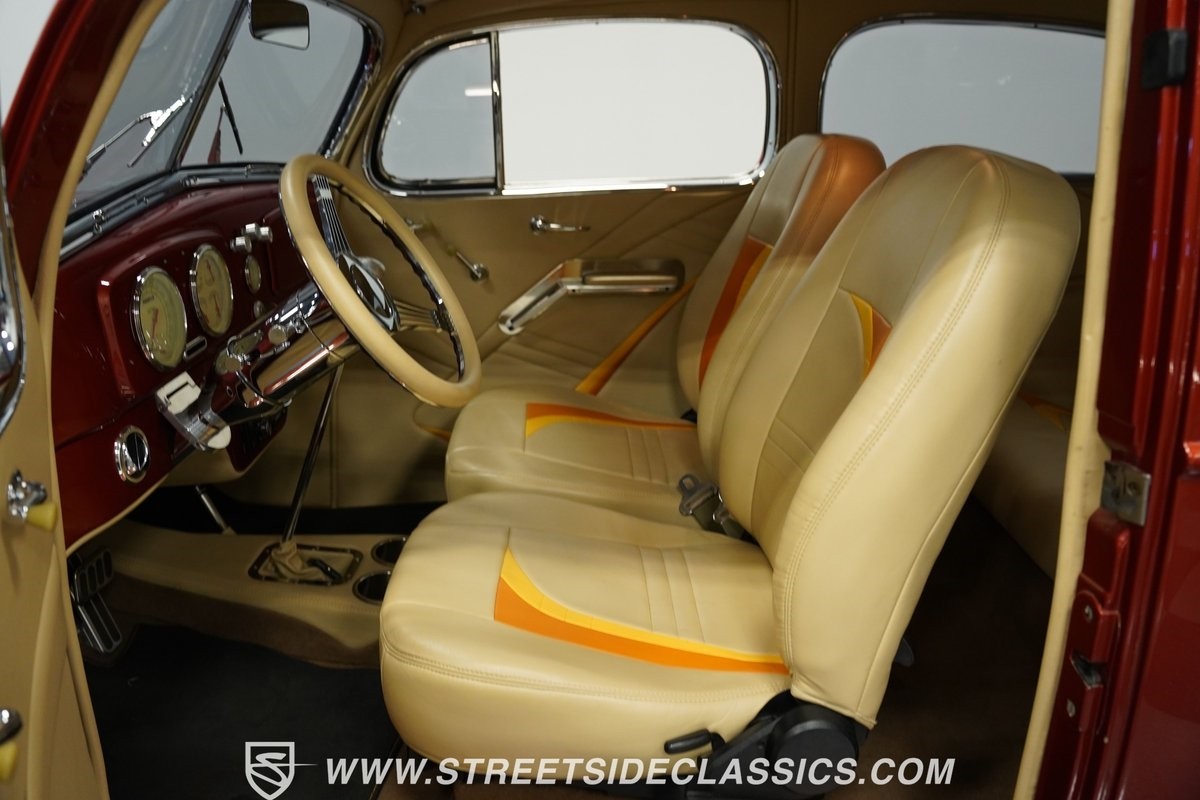 Chevrolet-Sedan-1936-Sedan-37