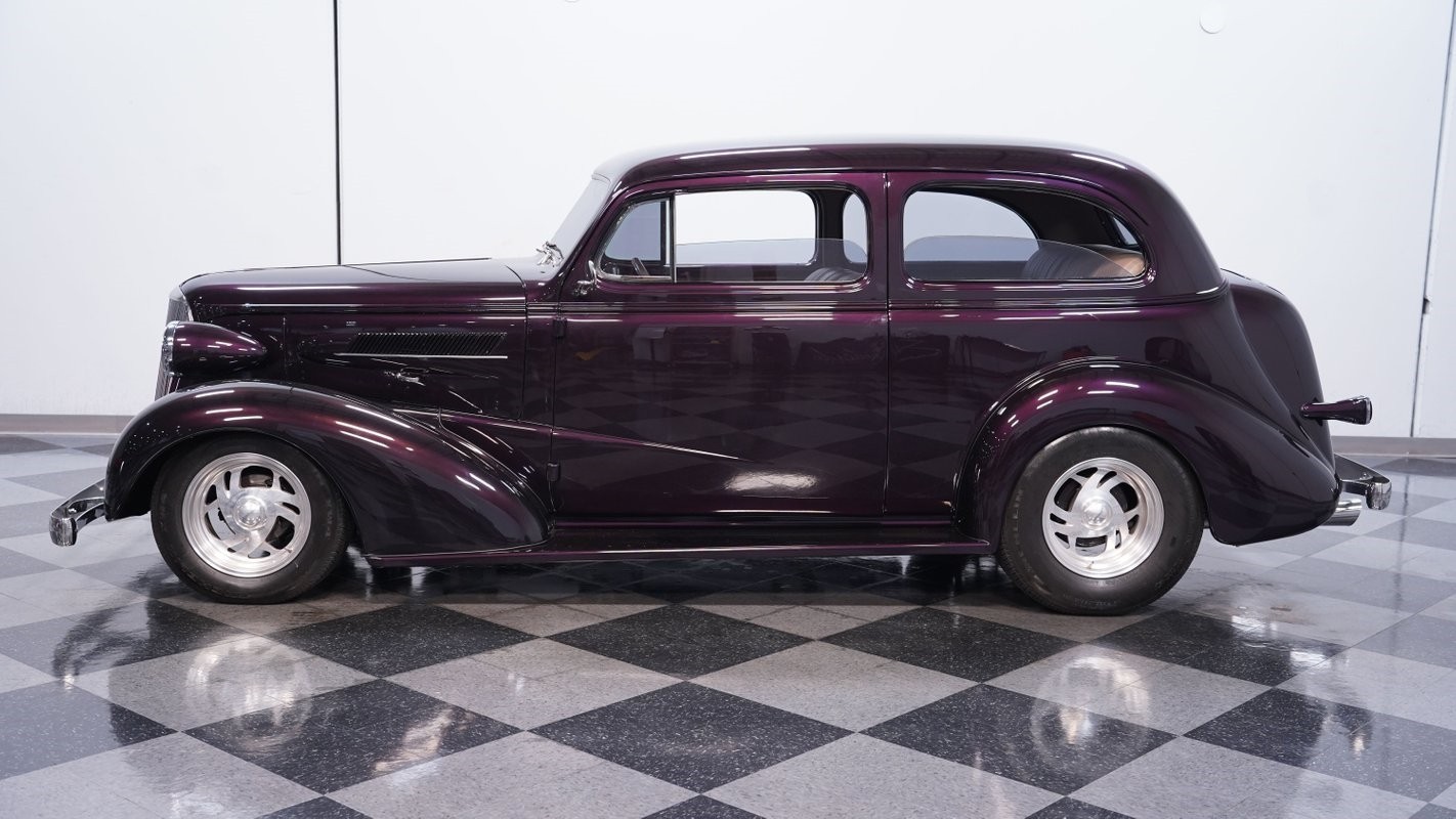Chevrolet-Sedan-1937-Sedan-2