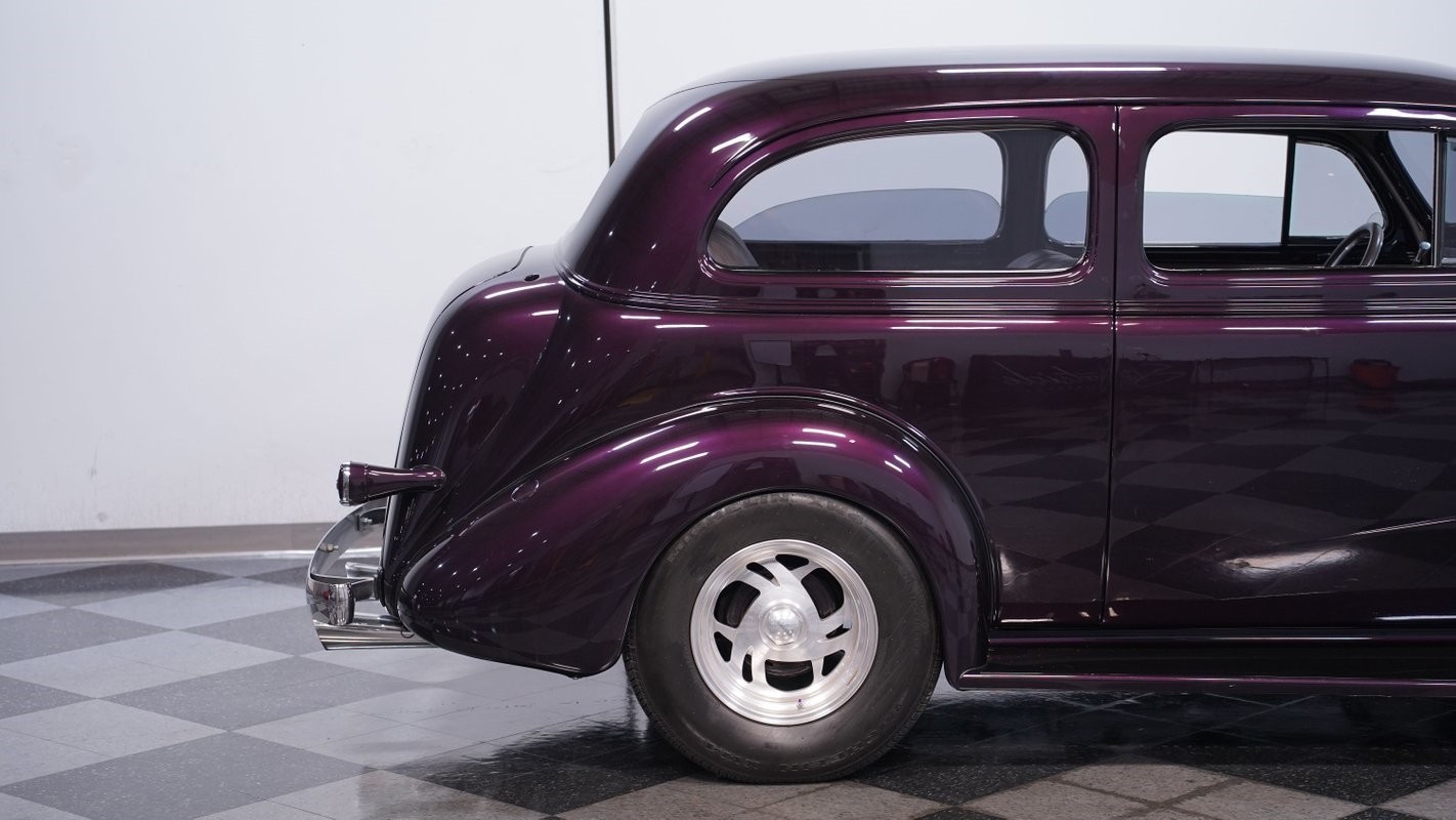 Chevrolet-Sedan-1937-Sedan-26