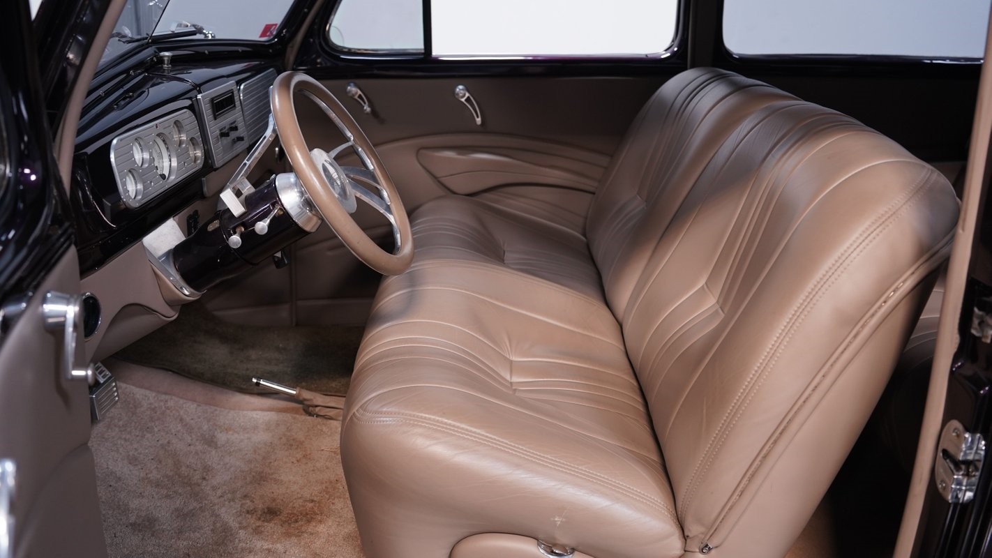 Chevrolet-Sedan-1937-Sedan-34