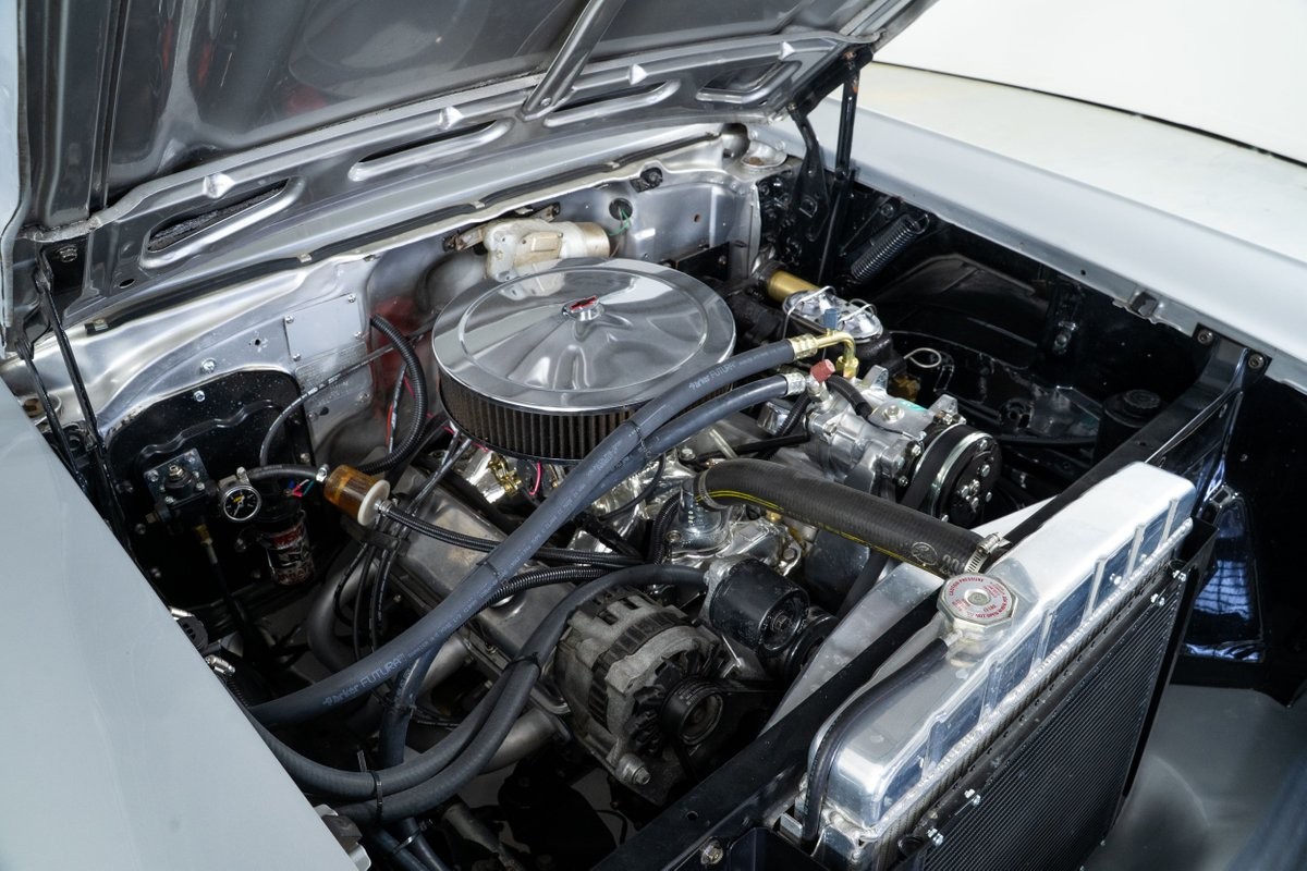 Chevrolet-Sedan-Delivery-1957-Sedan-2