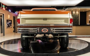 Chevrolet-Silverado-1500-1987-Pickup-Truck-12