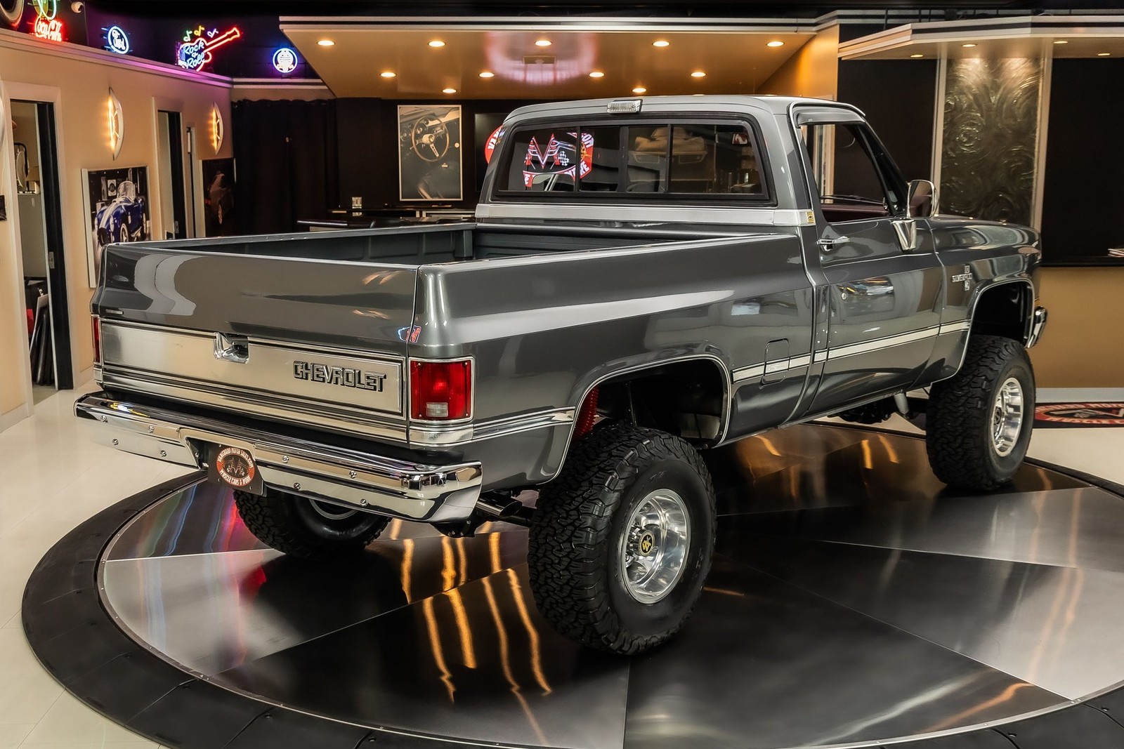 Chevrolet-Silverado-1500-1987-Pickup-Truck-13