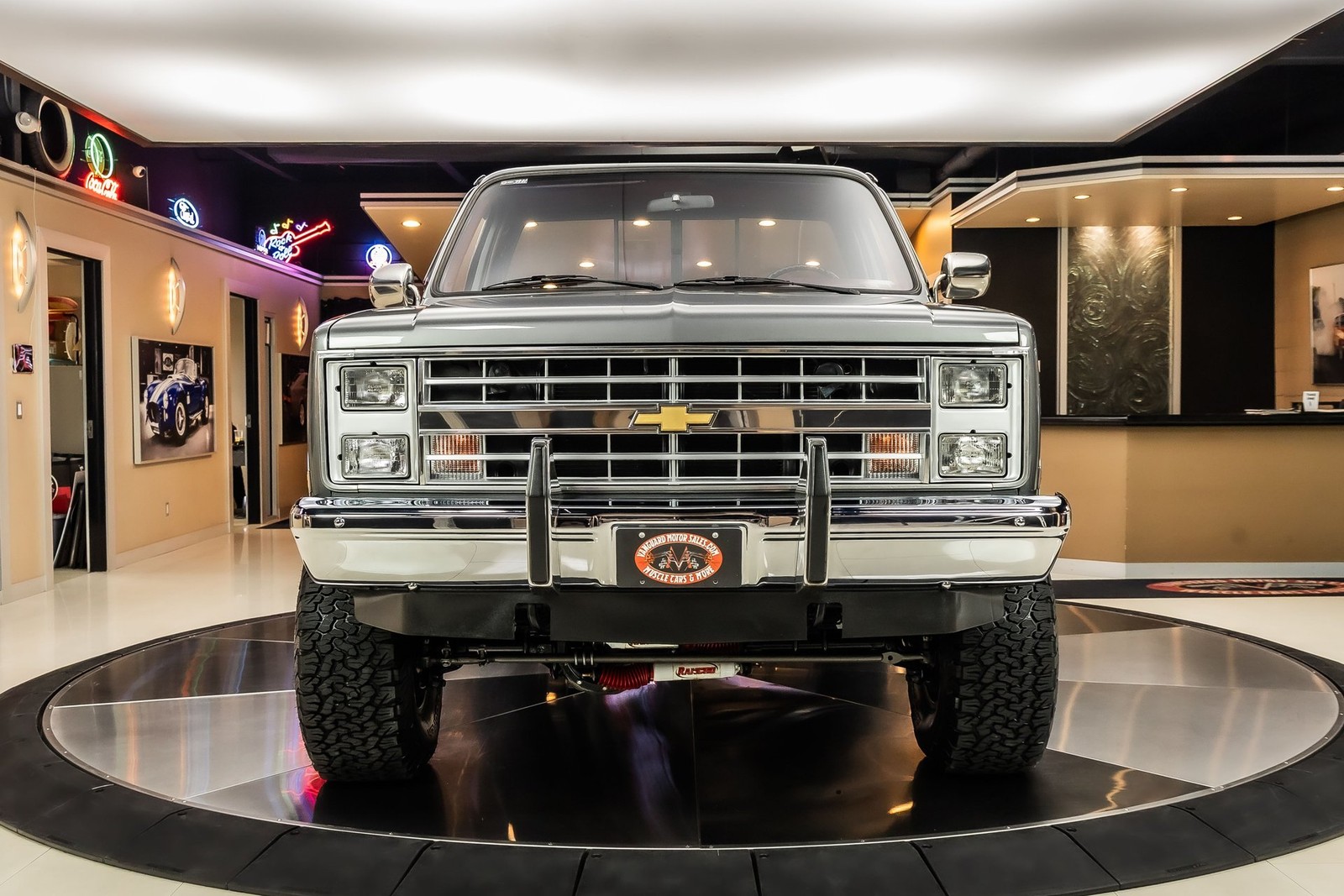 Chevrolet-Silverado-1500-1987-Pickup-Truck-7