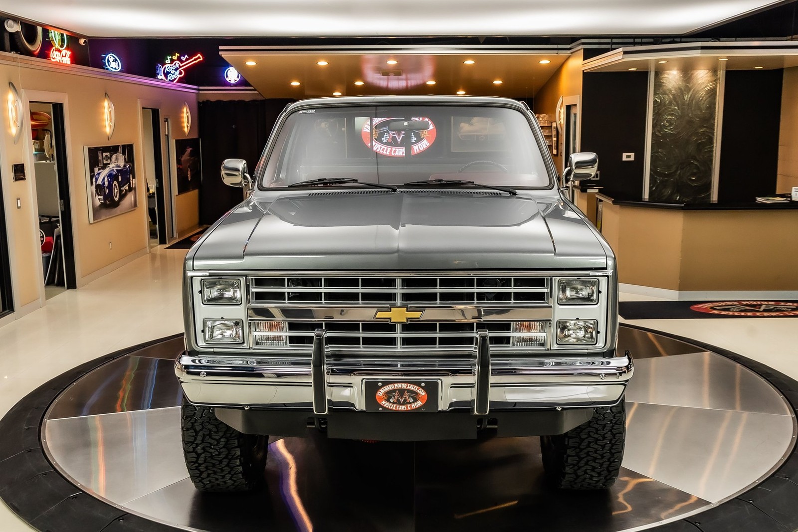 Chevrolet-Silverado-1500-1987-Pickup-Truck-8
