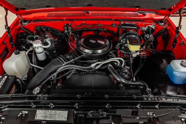 Chevrolet-Silverado-1987-Red-ampamp-Black-12