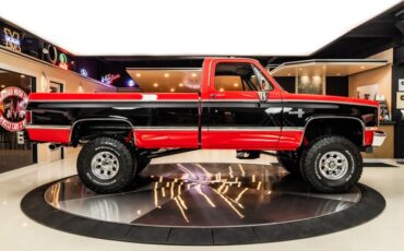Chevrolet-Silverado-1987-Red-ampamp-Black-16