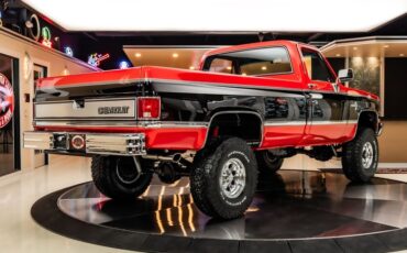 Chevrolet-Silverado-1987-Red-ampamp-Black-17